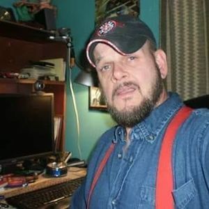 Meet your Posher, Chuck